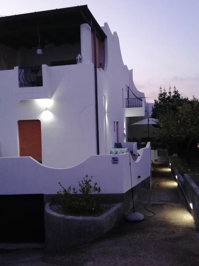 Villetta Aurora Липари Экстерьер фото